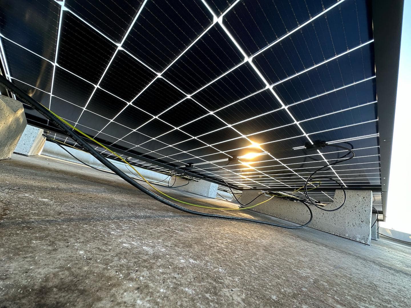 Entretien et installation panneaux photovoltaïque Entretien et installation panneaux photovoltaïque